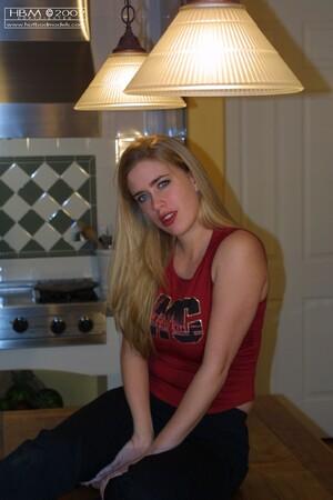 Original 683 px/ 1024 px