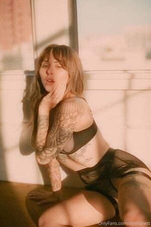 Original 853 px/ 1280 px