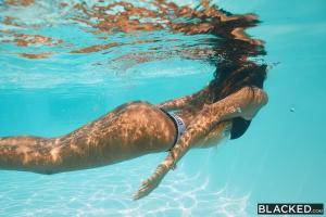 Original 3000 px/ 2000 px