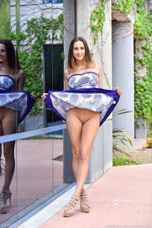 Original 852 px/ 1280 px