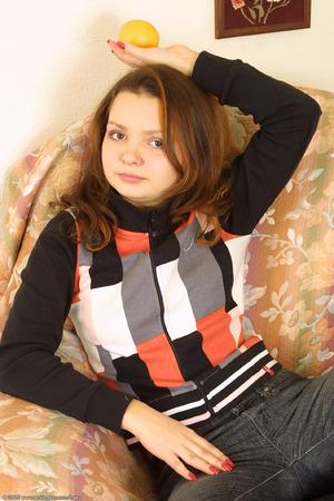 Original 682 px/ 1024 px