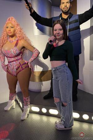 Original 2000 px/ 3000 px