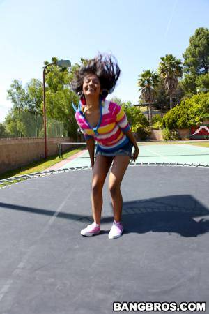 Original 533 px/ 800 px