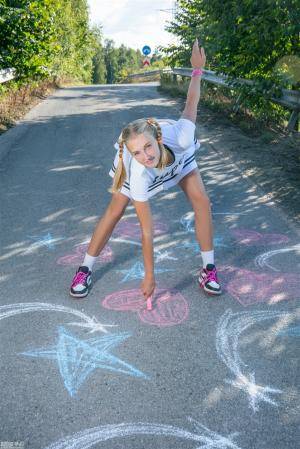 Original 867 px/ 1300 px