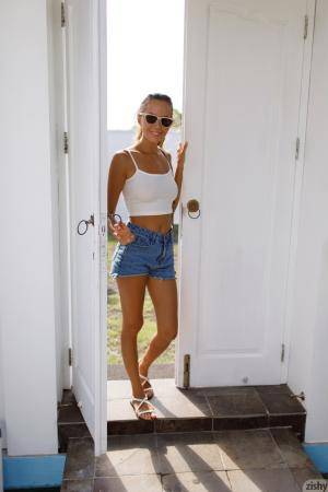 Original 1280 px/ 1920 px