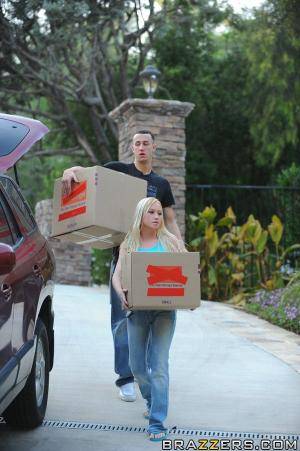 Original 600 px/ 902 px