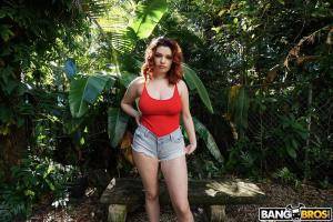 #BangBros Annabel Redd Busty Annabel Gets Fucked btra18014