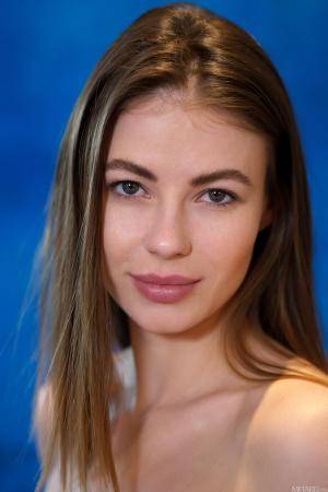 Original 4672 px/ 7008 px