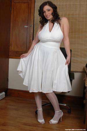 Original 900 px/ 1354 px