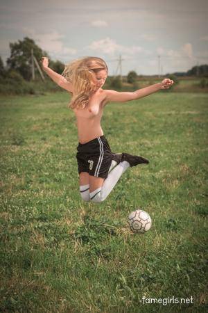 Original 3840 px/ 5760 px