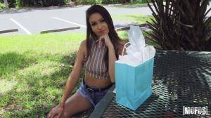 Original 3265 px/ 1837 px