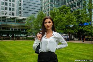 Original 1600 px/ 1067 px