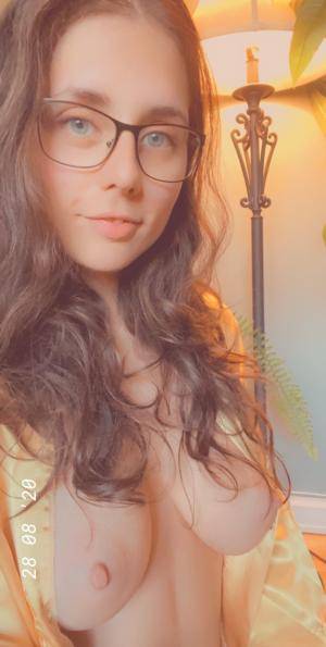 Original 575 px/ 1142 px