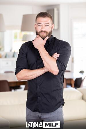 Original 2560 px/ 3840 px