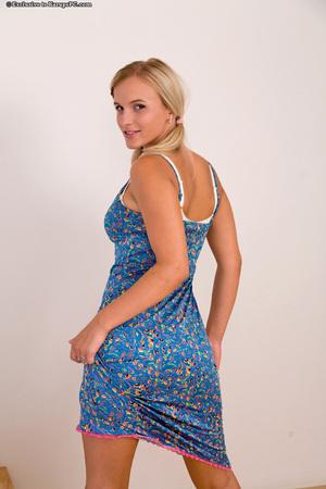 Original 683 px/ 1024 px