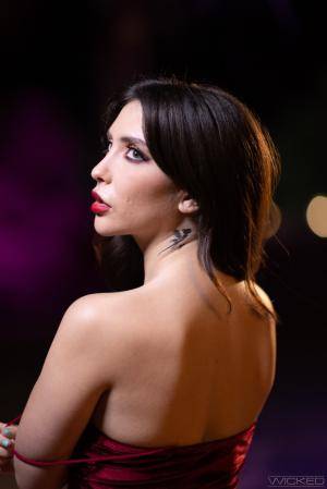 Original 1280 px/ 1919 px