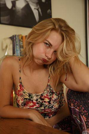 Original 1280 px/ 1920 px