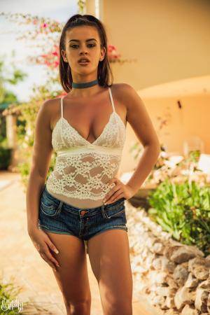 Original 3000 px/ 4500 px