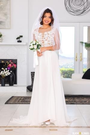 #BlacksOnBlondes - Hazel Heart - Hazel Heart Finishes Her Wedding Day Checklist