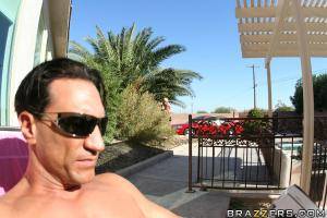 Original 900 px/ 600 px