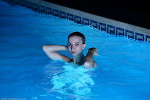 Original 1648 px/ 1098 px