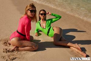 Original 2999 px/ 2000 px