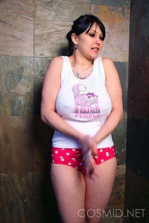 Original 1067 px/ 1600 px