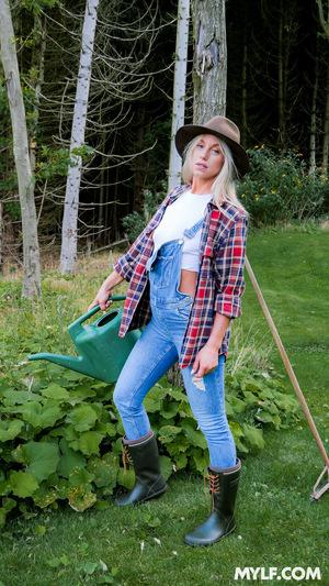 Original 911 px/ 1620 px