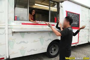 Original 1903 px/ 1269 px