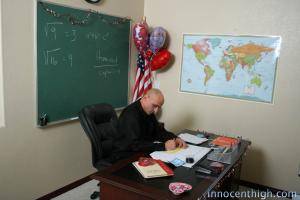 Original 1050 px/ 700 px