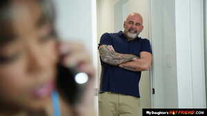 Original 2500 px/ 1406 px