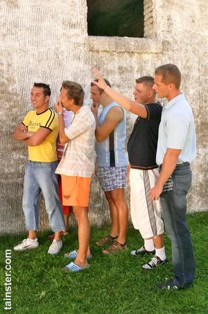 Original 1360 px/ 2048 px