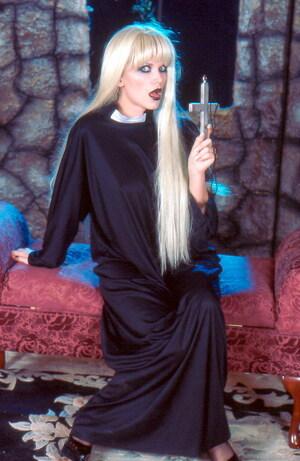 Original 544 px/ 836 px