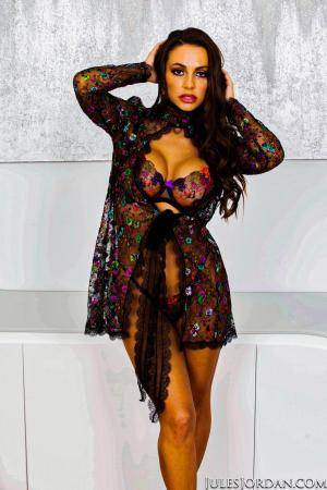 Original 1066 px/ 1600 px