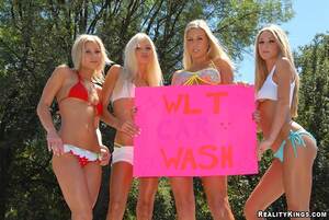 Original 900 px/ 602 px