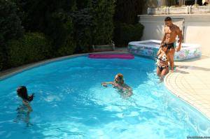 Original 2495 px/ 1663 px