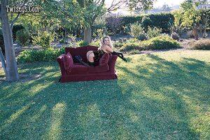 Original 750 px/ 499 px