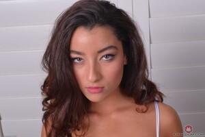 Original 1600 px/ 1064 px