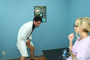 Original 1050 px/ 700 px