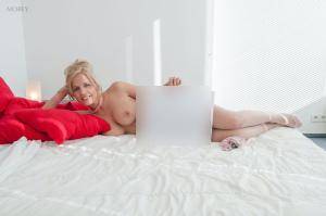 Original 1280 px/ 851 px