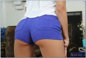 Original 850 px/ 571 px