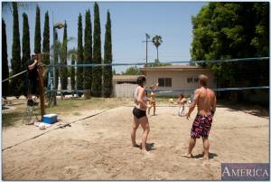 Original 850 px/ 571 px