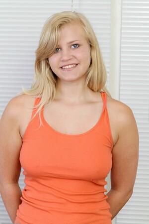 Original 682 px/ 1024 px