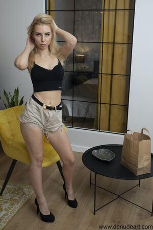 Original 854 px/ 1280 px