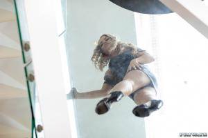 Original 1600 px/ 1067 px