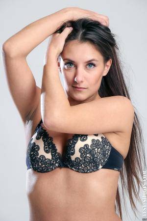 Original 1280 px/ 1920 px