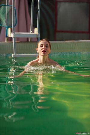 Original 3744 px/ 5616 px