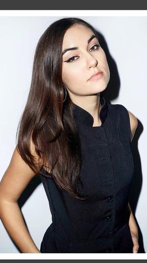 Original 750 px/ 1334 px