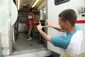 Original 1903 px/ 1269 px