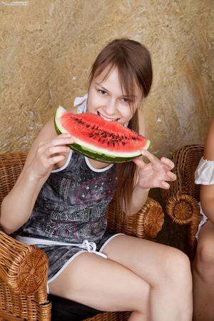 Original 3744 px/ 5616 px